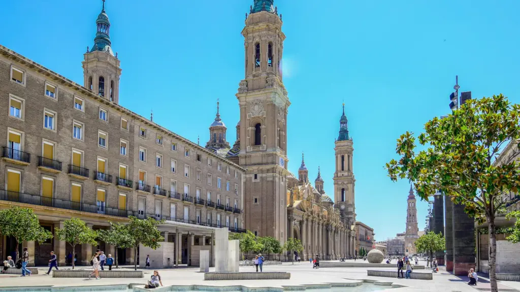 Zaragoza con niños: Zaragoza con niños: qué funciona de verdad y qué sobrevaloran